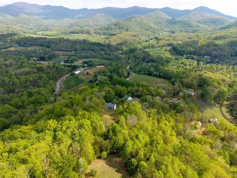619 Pounding Mill Loop Hayesville NC 28904