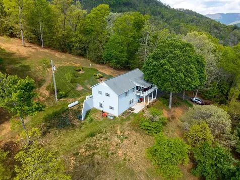619 Pounding Mill Loop Hayesville NC 28904