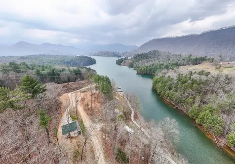 153 Betty Sue Deyton Road Robbinsville NC 28771