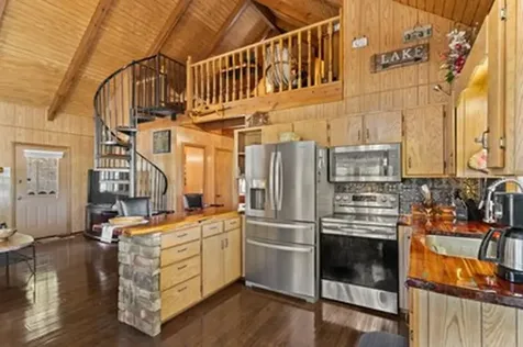 1227 Village Road Murphy NC 28906