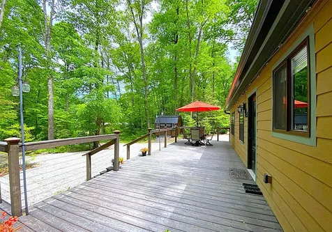 2052 Granny Squirrel Drive Andrews NC 28901