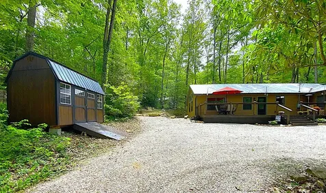2052 Granny Squirrel Drive Andrews NC 28901