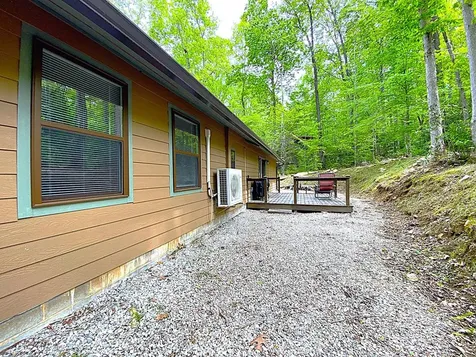 2052 Granny Squirrel Drive Andrews NC 28901