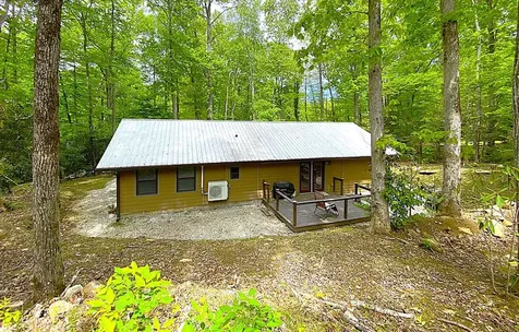2052 Granny Squirrel Drive Andrews NC 28901