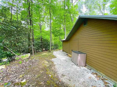 2052 Granny Squirrel Drive Andrews NC 28901