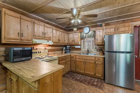421 Sleepy Hollow Murphy NC 28906