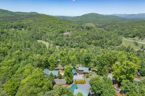 1055 Carolina Fox Circle Murphy NC 28906