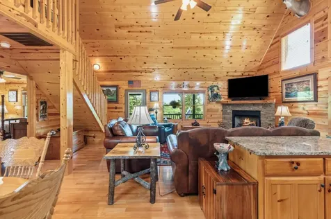 1055 Carolina Fox Circle Murphy NC 28906