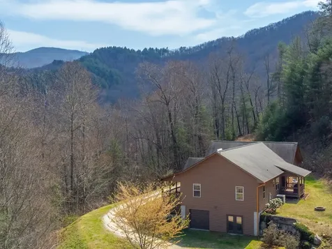 1960 Atoah Road Robbinsville NC 28771