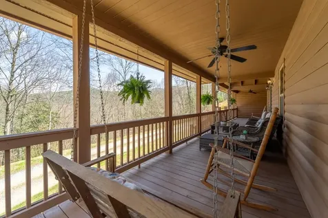 1960 Atoah Road Robbinsville NC 28771