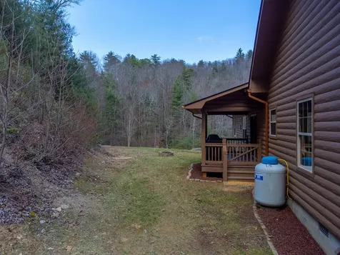 1960 Atoah Road Robbinsville NC 28771