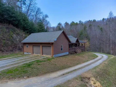 1960 Atoah Road Robbinsville NC 28771