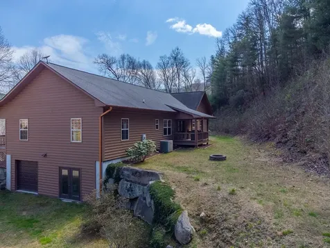 1960 Atoah Road Robbinsville NC 28771