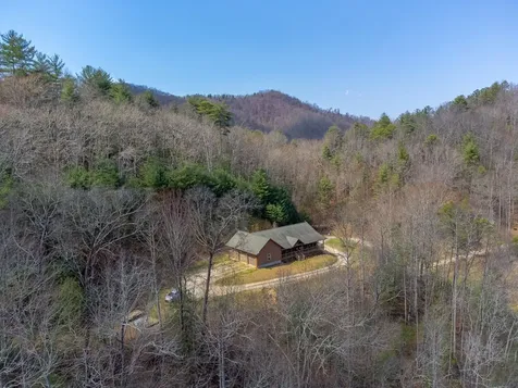 1960 Atoah Road Robbinsville NC 28771