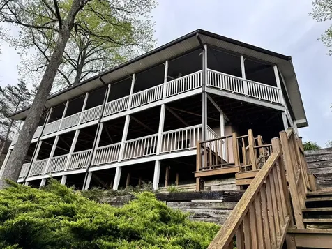7 Lakeview Drive Hayesville NC 28904