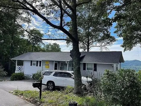 7 Lakeview Drive Hayesville NC 28904