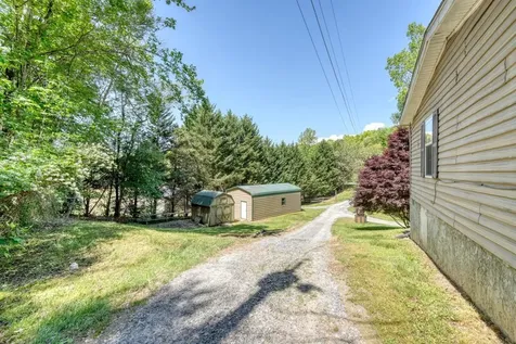 830 Canyon Road Marble NC 28905