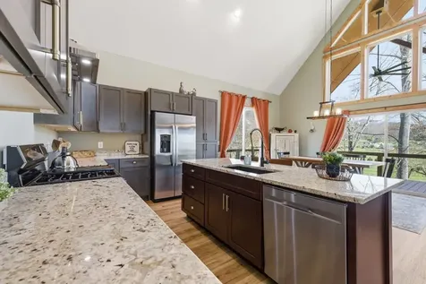 784 Sneaking Creek Hayesville NC 28904