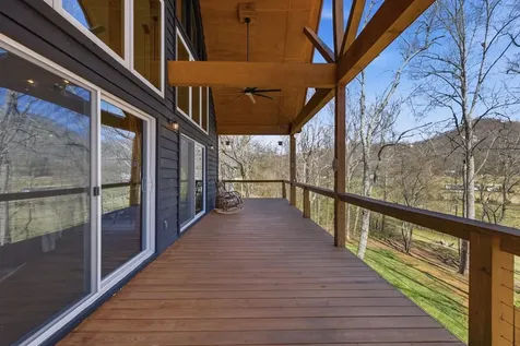 784 Sneaking Creek Hayesville NC 28904