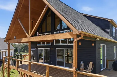 784 Sneaking Creek Hayesville NC 28904