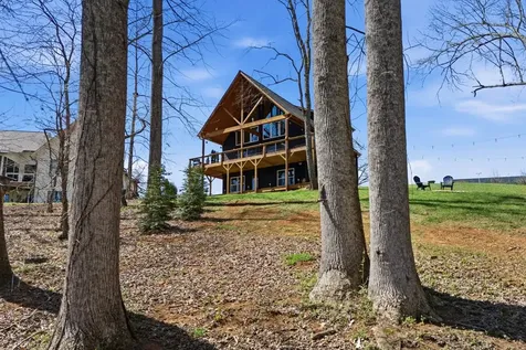 784 Sneaking Creek Hayesville NC 28904