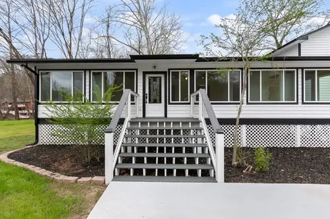 284 Smokeford Road Murphy NC 28906