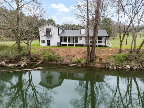 284 Smokeford Road Murphy NC 28906