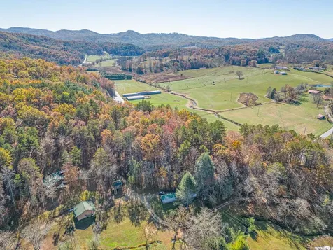 2153 Martins Creek Road Murphy NC 28906