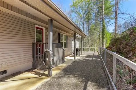 95 Hollow Drive Murphy NC 28906