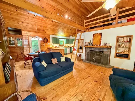 175 Cougar Lane Whittier NC 28789