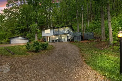 4187 W Old Murphy Road Franklin NC 28734