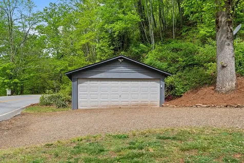 4187 W Old Murphy Road Franklin NC 28734