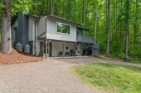 4187 W Old Murphy Road Franklin NC 28734