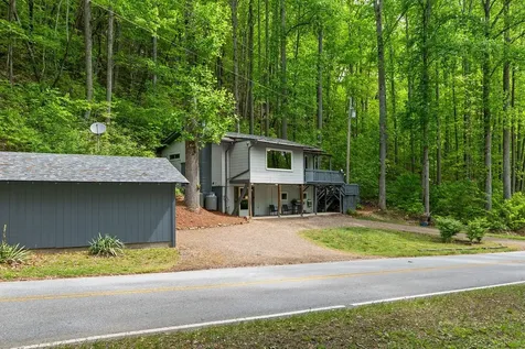 4187 W Old Murphy Road Franklin NC 28734