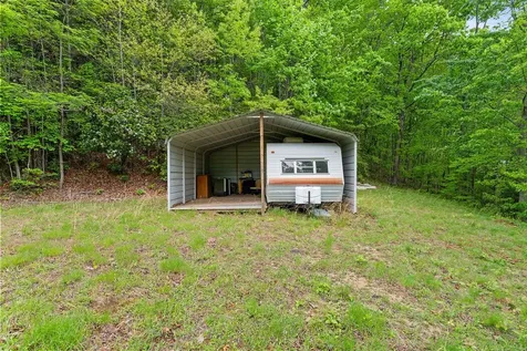 4187 W Old Murphy Road Franklin NC 28734