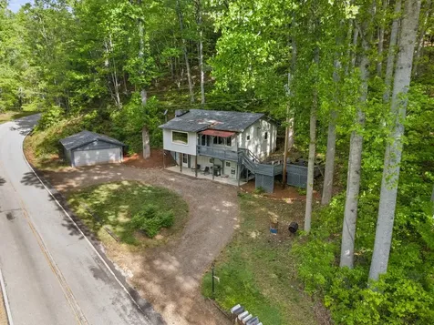 4187 W Old Murphy Road Franklin NC 28734