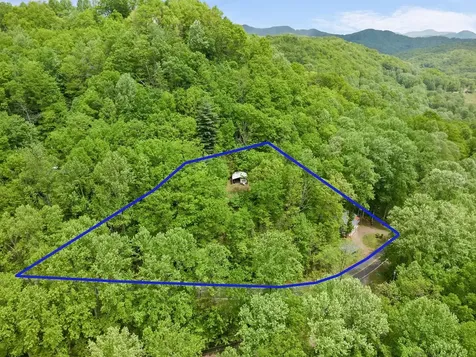 4187 W Old Murphy Road Franklin NC 28734