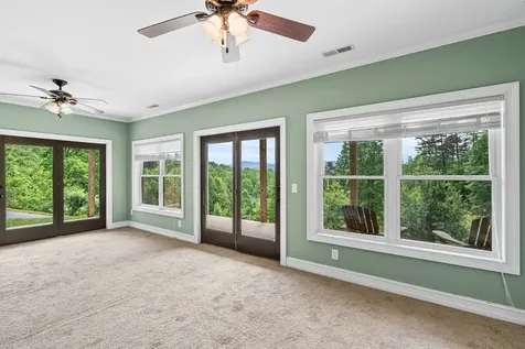 105 Sharons Hayesville NC 28904