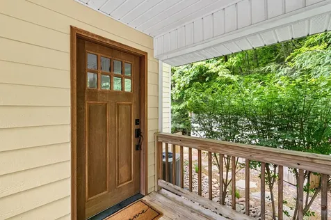 105 Sharons Hayesville NC 28904