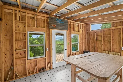 105 Sharons Hayesville NC 28904
