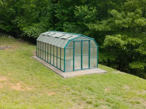 105 Sharons Hayesville NC 28904