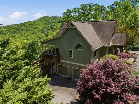 1065 Smokerise Drive Hayesville NC 28904
