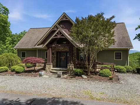 1065 Smokerise Drive Hayesville NC 28904