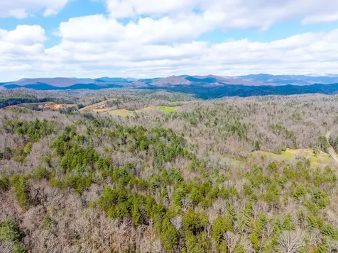 1669 Hiwassee Dam Access Road Murphy NC 28906
