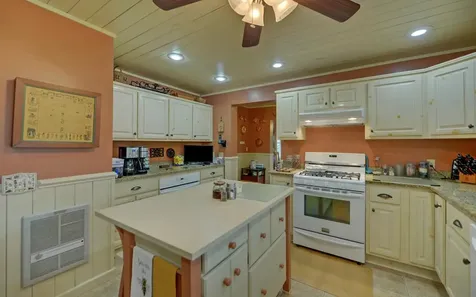 1082 Valley River Avenue Murphy NC 28906