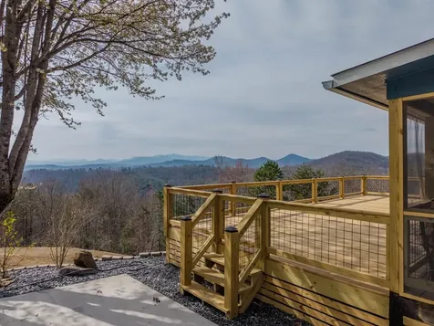 355 Up The Creek Trail Hayesville NC 28904
