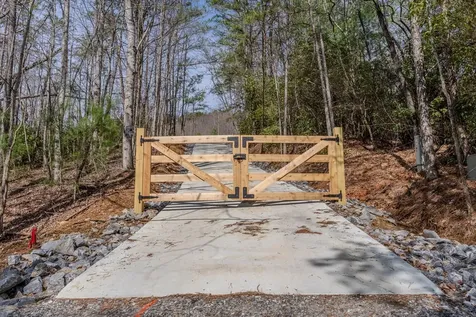 355 Up The Creek Trail Hayesville NC 28904