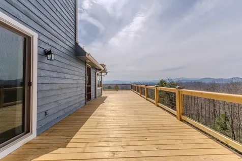 355 Up The Creek Trail Hayesville NC 28904