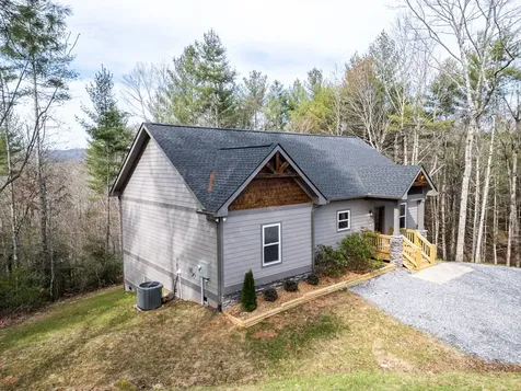 325 River Mountain Road Murphy NC 28906