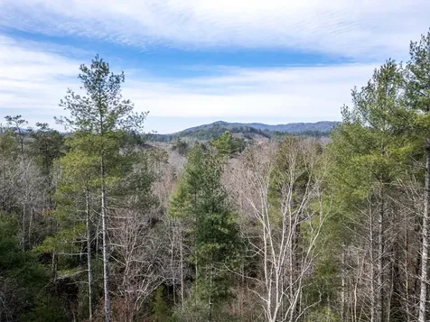 325 River Mountain Road Murphy NC 28906